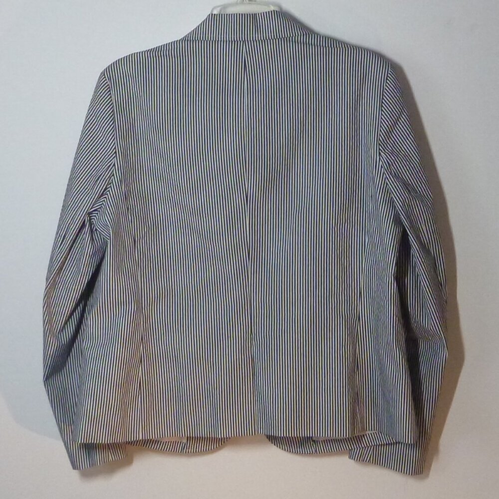 Women's Anne Klein Navy and White Striped Seersucker Blazer - Picture 2 of 9